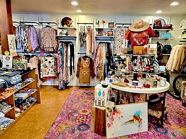 Chickadees Mercantile Store- Top of The Hill  Shoppes